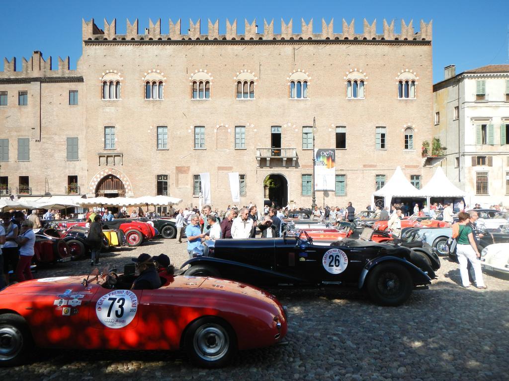Palazzo Castiglioni Luxury Suite And Rooms Mântua Exterior foto